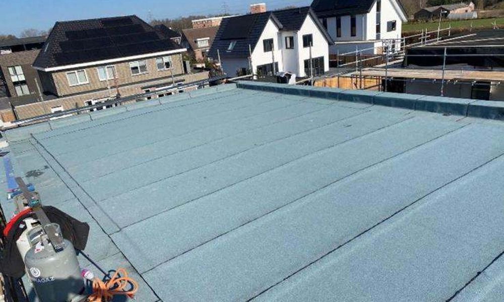Nieuw dak in Nuth laten aanleggen Geheel nieuw plat dak aangelegd